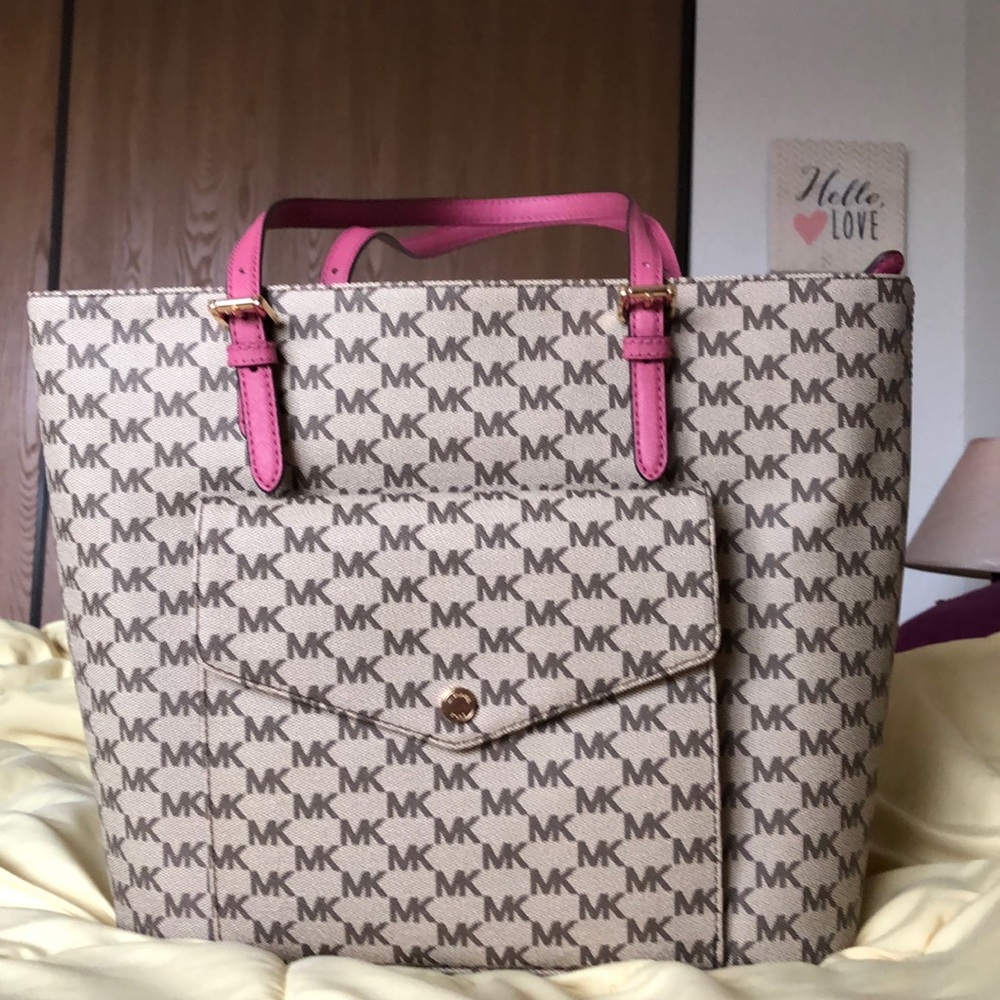 Michael Kors bag